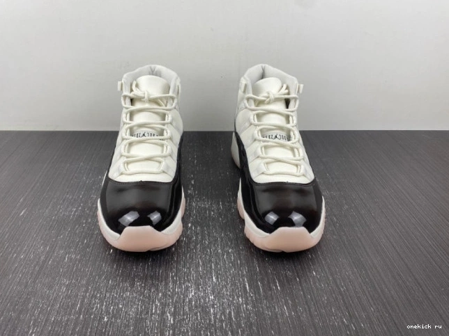 Chep Onekick Jordan Neapolitan 11 AR0715-101 Air 0723